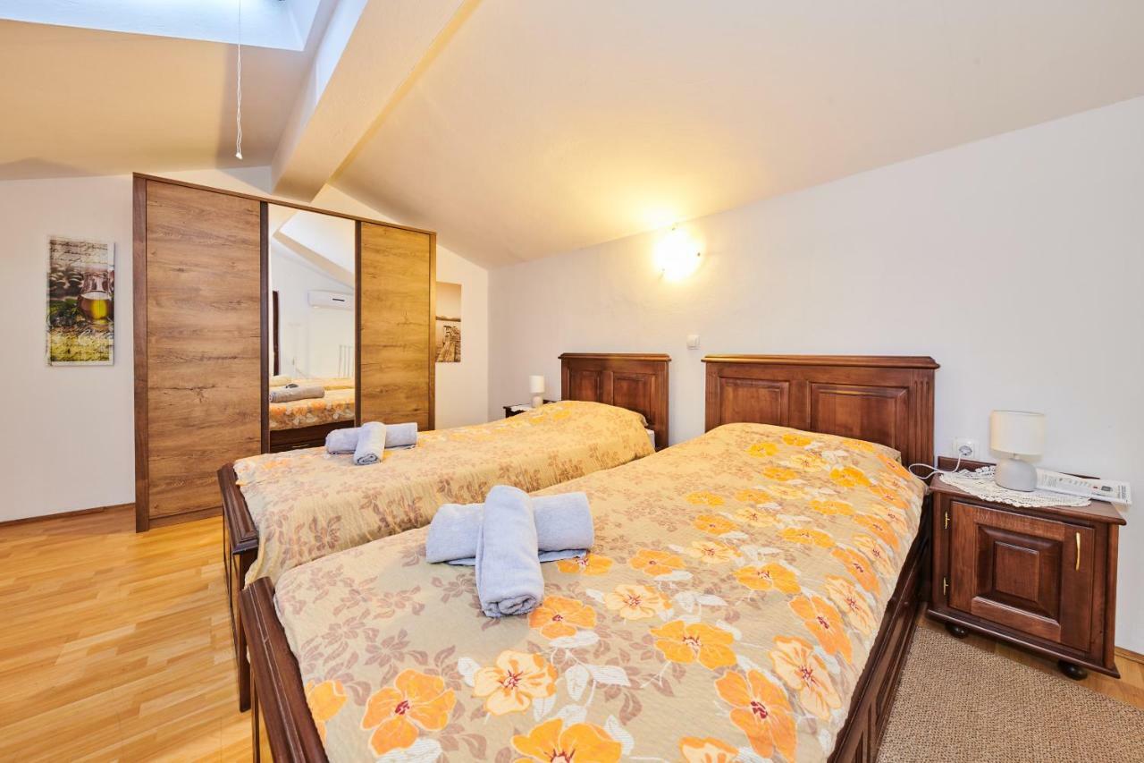 Appartamento Kuca Za Odmor Petra Cepljani Esterno foto