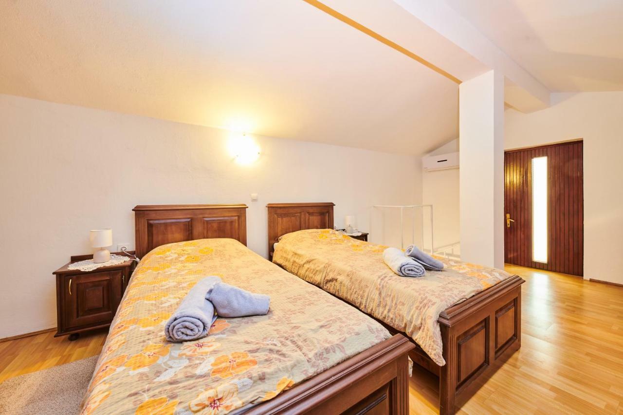 Appartamento Kuca Za Odmor Petra Cepljani Esterno foto